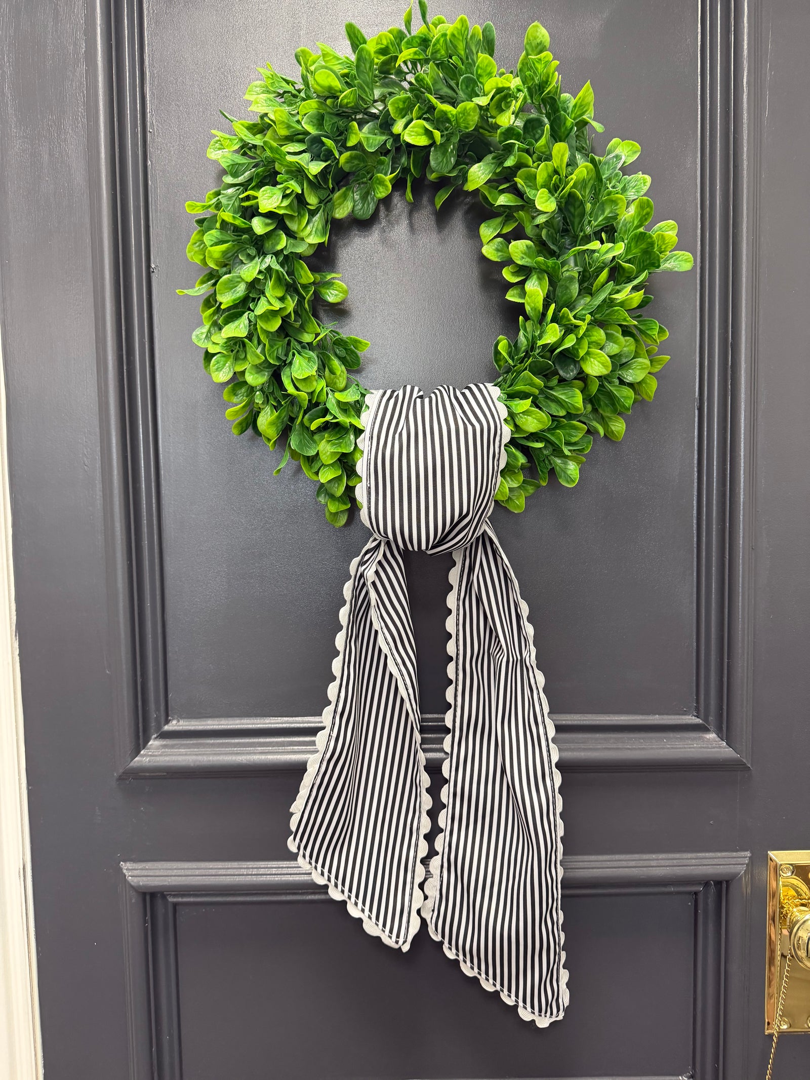 Black & White Striped Scalloped Sash